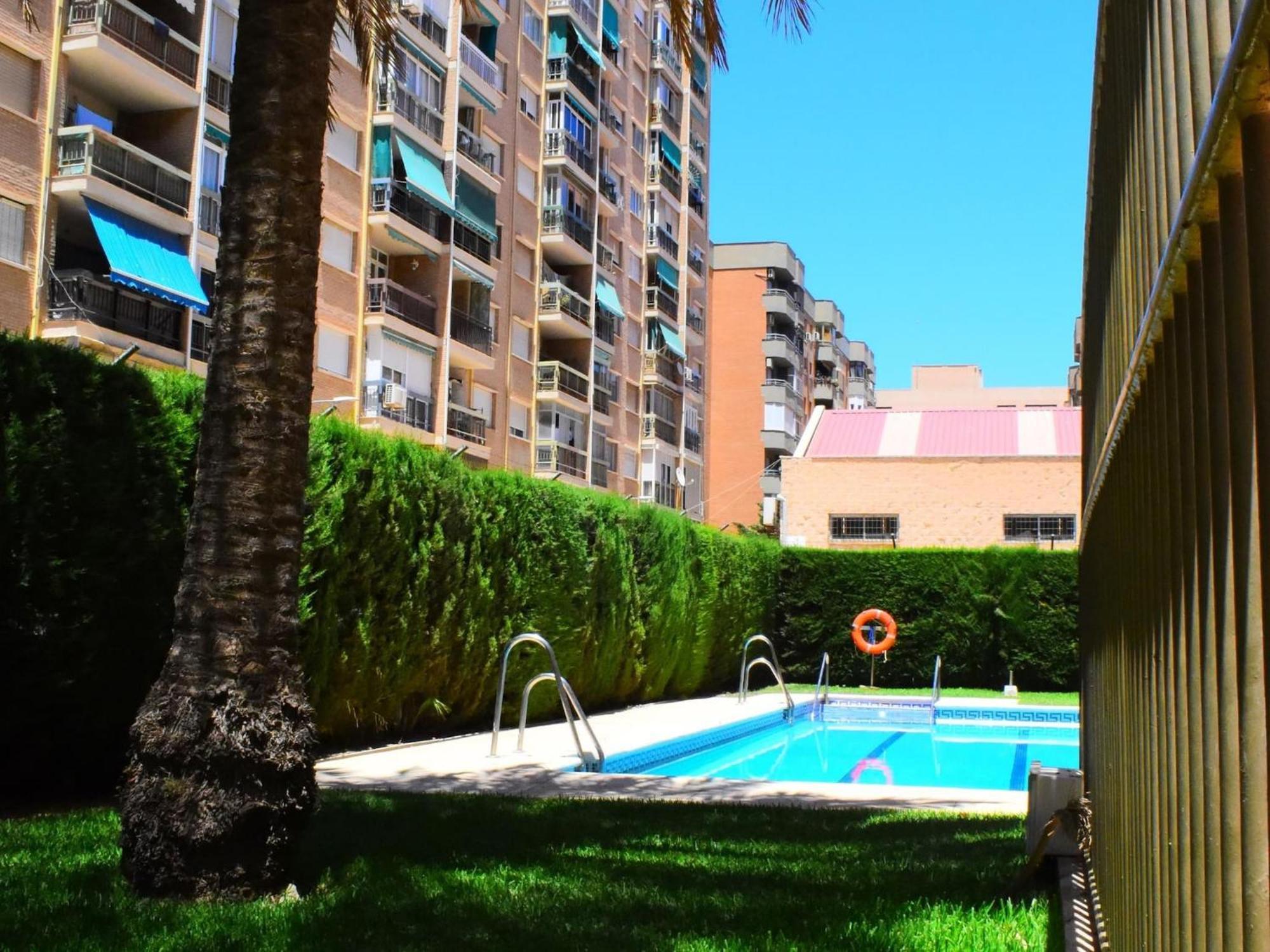 Amplio Y Luminoso Apartamento Cerca Del Centro Y La Playa Con Piscina Y Parking Privado Малага Екстер'єр фото